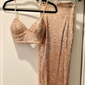 2-PIECE GOLD SEQUIN CROP TOP + SKIRT